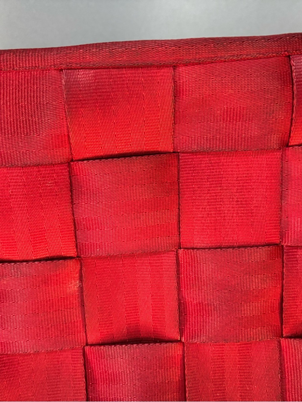 Harvey’s Seatbelt Crossbody Bag in Red - Picture 5 of 10